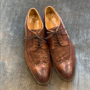 Men’s Magnanni buck style lace shoe